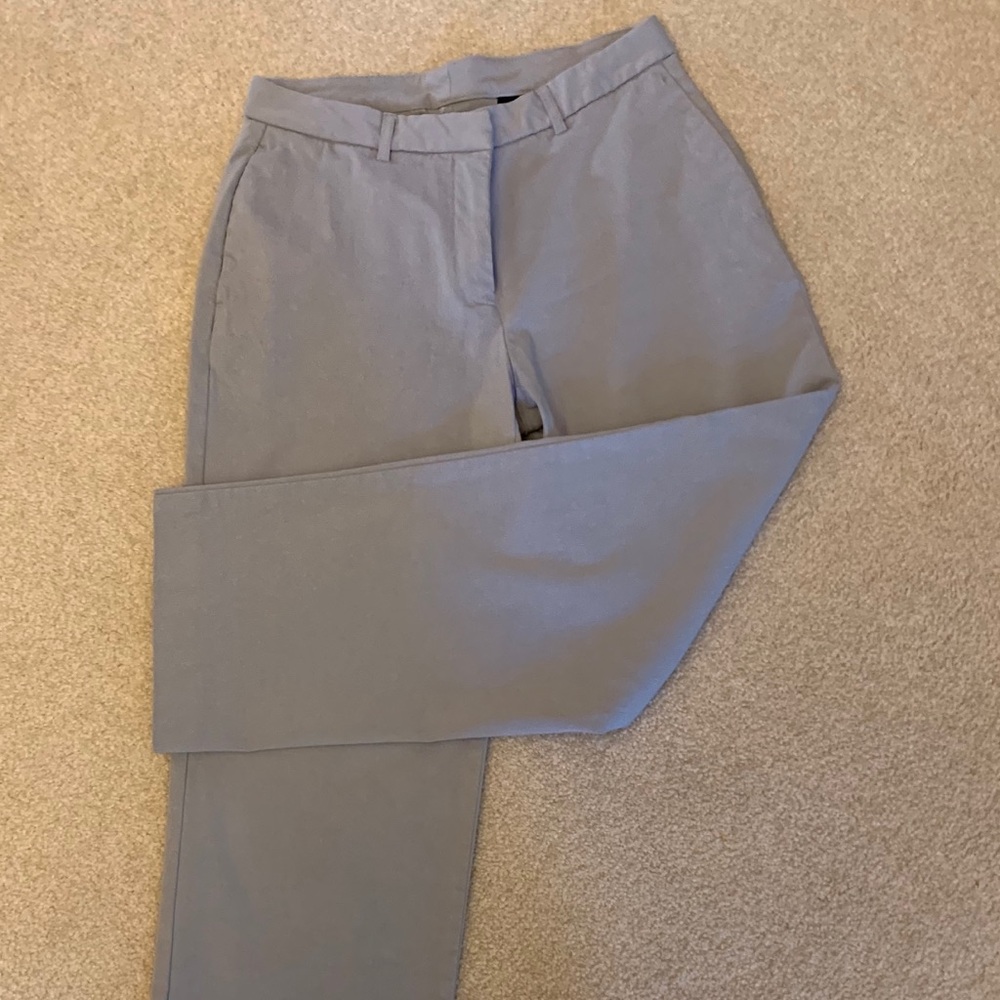Express Capri Pants - Picture 2 of 4
